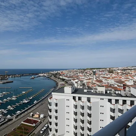 Marina Tower Center Apartman *