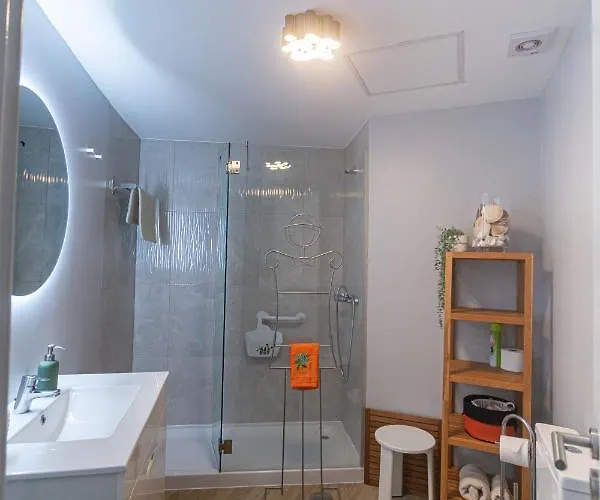 Apartment Marina Tower Center *